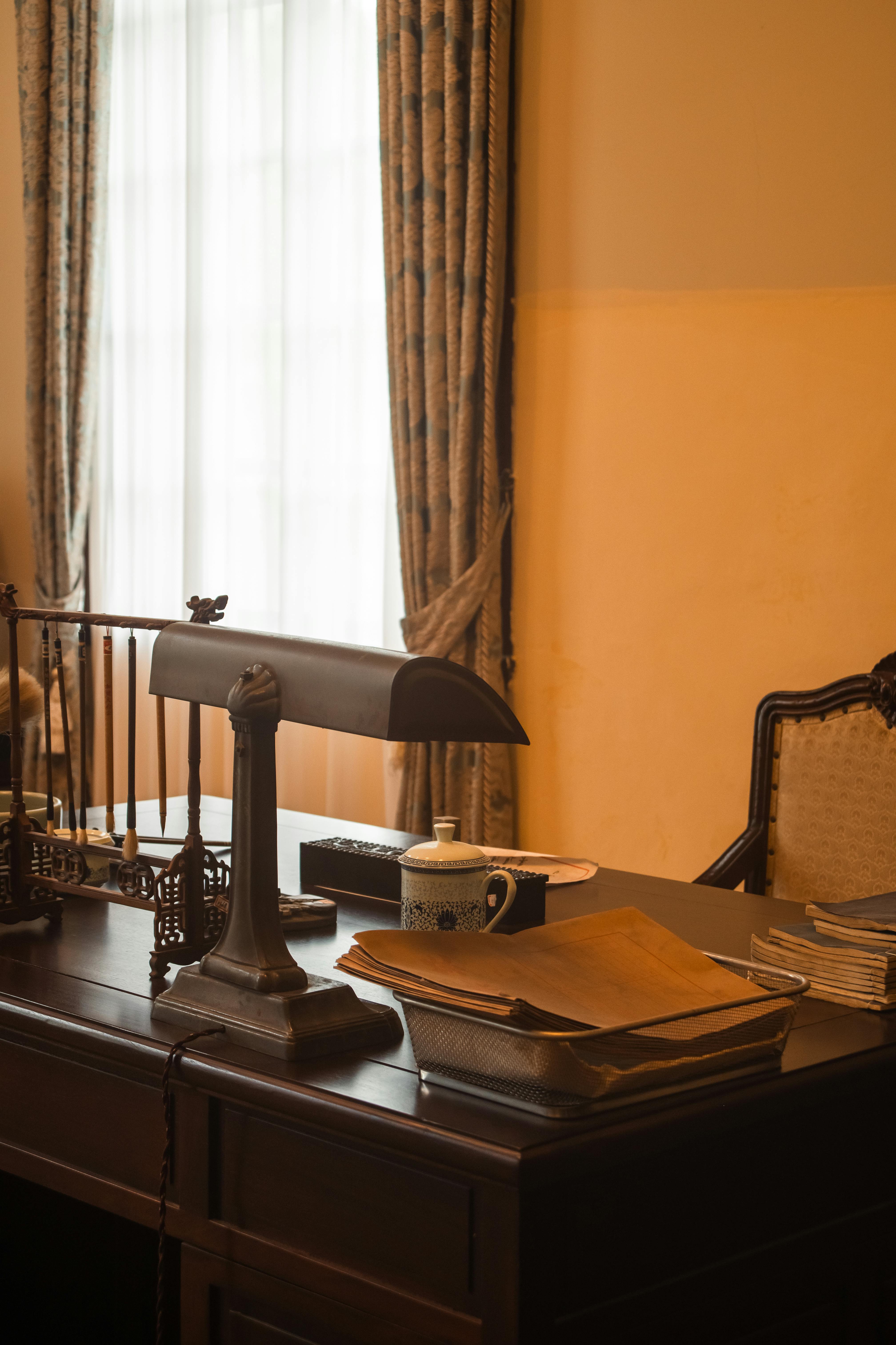 スマホ副業は怪しい？在宅で安全に稼げるおすすめ副業と見分け方を徹底解説！